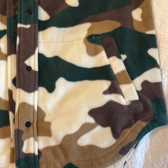 Columbia Women's Benton Springs™ Fleece Shirt Jacket Camo size large - Picture 5 of 8